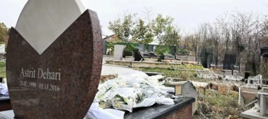 Dëmtimi i varrit të Astrit Deharit, policia nis hetimet