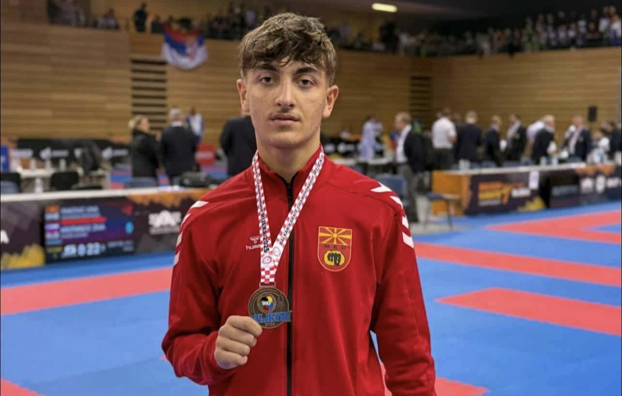 Vijojnë sukseset e karateistit Isa Elmazi: Vend i parë në Ligën Botërore në Itali