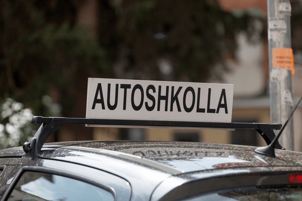 Dyshime për kriminalitet: Hetohen mbi 40 autoshkolla në Maqedoni