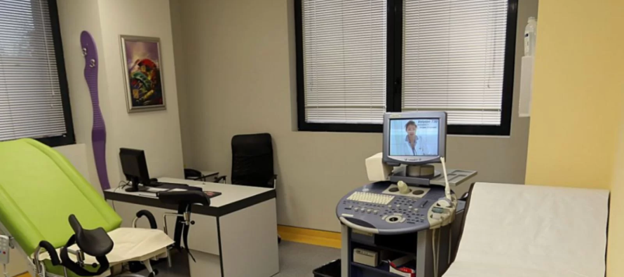 Pacientët mashtrohen, shumë klinika  gjinekologjike private kërkojnë pagesë për kontrolle falas