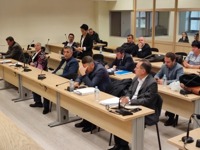 Llaskarca: Pronari i “Durmo Turs” vazhdon të shtyjë vuajtjen e dënimit