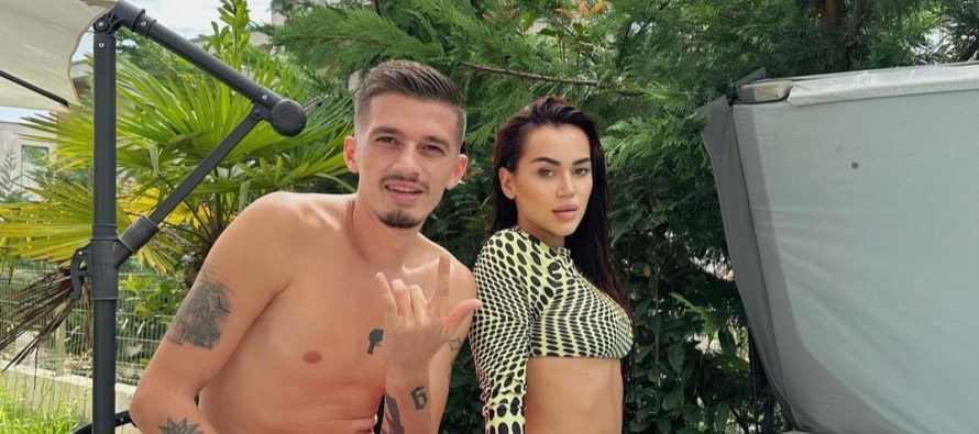 Denisa Braci, bashkëshortja e ‘Kozakut’, përfshihet në aksident