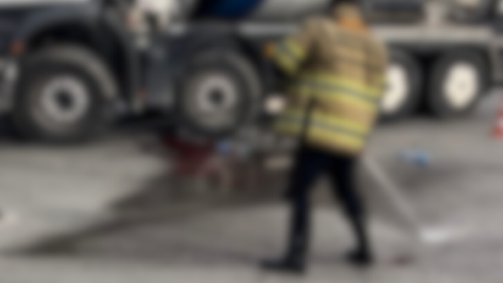 Çiklisti vdes në vend pasi u godit nga kamioni në Gostivar | VIDEO