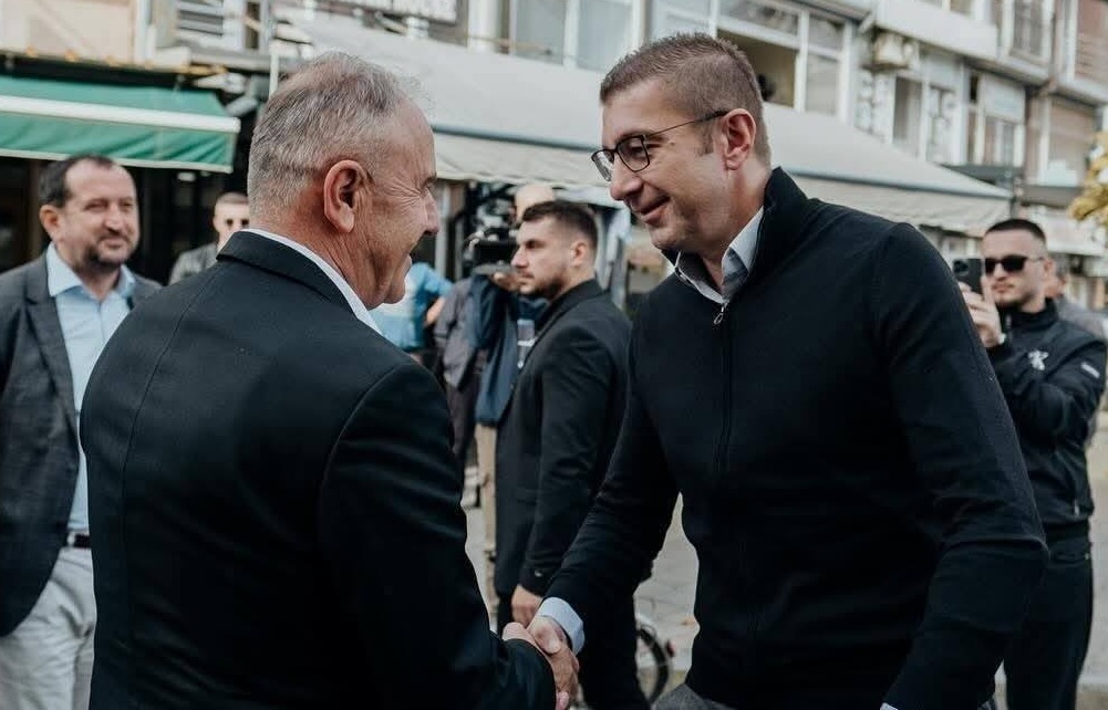 Pendimi nuk e shpëton Mendi Qyrën  Pas reagimit të Mickoskit  Policia nis procedurë kundërvajtëse