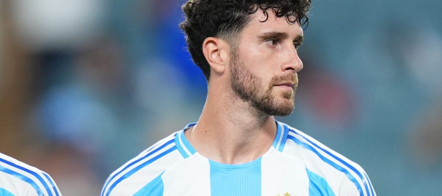 Juventusi dhe Barcelona ndjekin nga afër Marcos Senesin, qendërmbrojtësi i Bournemouth