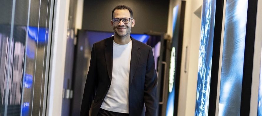 Rosenior me mesazh të fortë për tifozët e Chelsea-t: “Besoni dhe do të fitojmë”