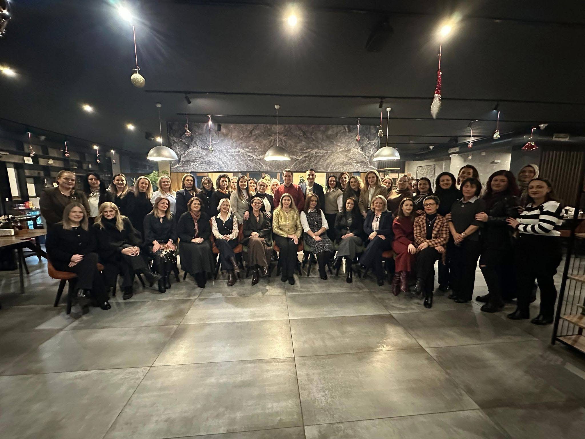 Limani dhe Xhaferi takojnë Forumin e Gruas të AKI së në Gostivar