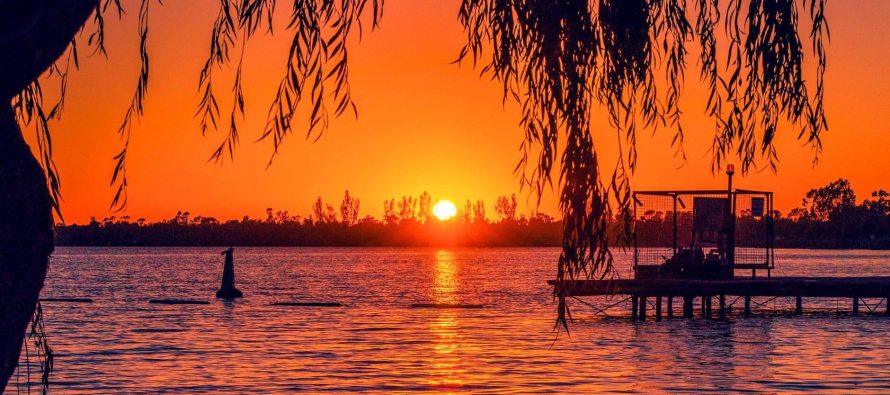 Valë nxehtësie historike në Victoria: Melbourne shënon 45°C