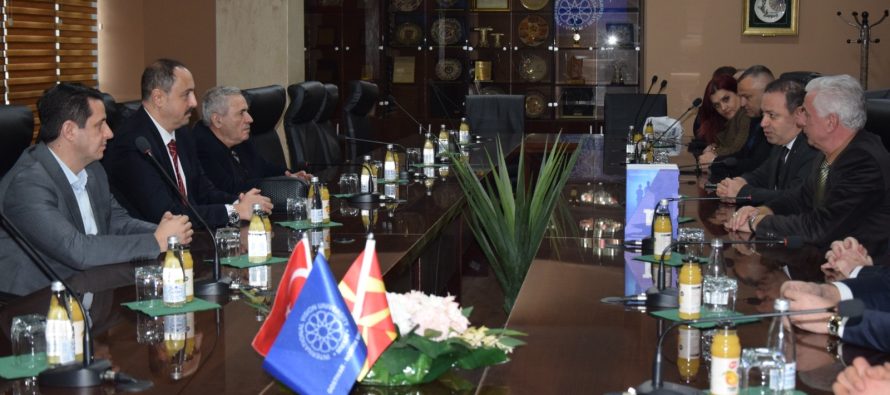 Ambasadori turk Fatih Ulusoy vizitë zyrtare në Universitetin Ndërkombëtar  Vizion