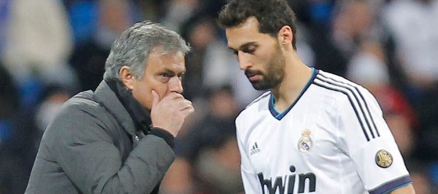 José Mourinho kërkon rikthimin si “shpëtimtari” i Real Madridit