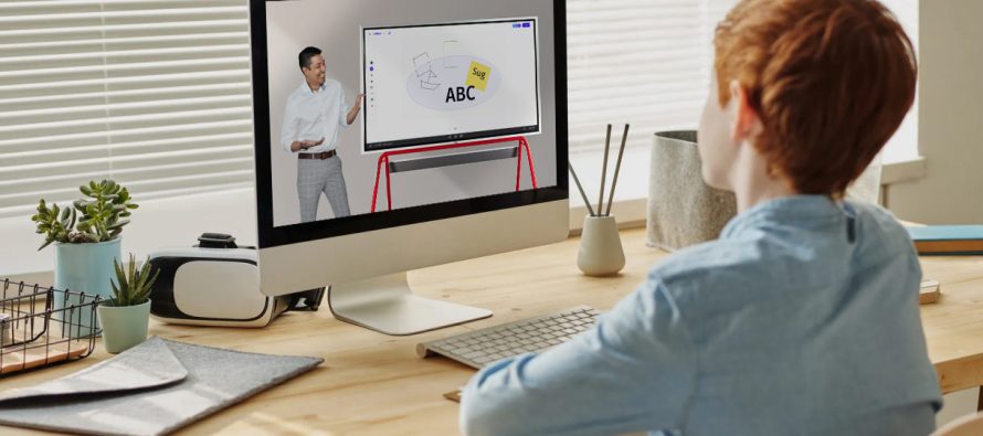 EdTech — si teknologjia po ndryshon mënyrën e të mësuarit