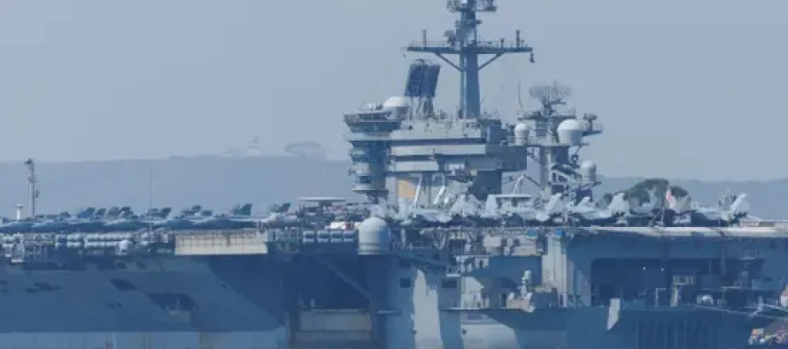 Aeroplanmbajtësja USS Abraham Lincoln dhe anijet amerikane mbërrijnë në Lindjen e Mesme mes tensioneve me Iranin