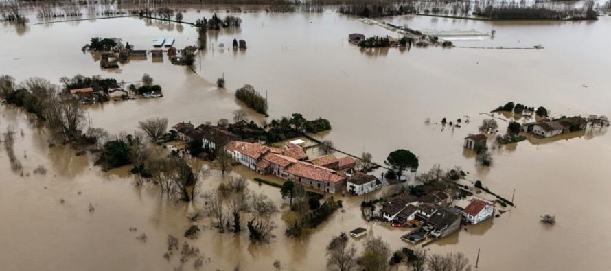 Franca përgatitet për përmbytje të mëtejshme ndërsa stuhia Nils shkakton kaos