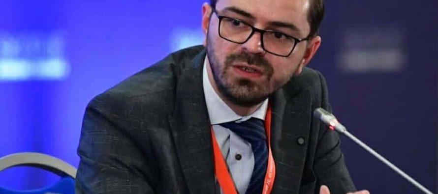 Kryetari i Gjykatës Kushtetuese si aktor politik