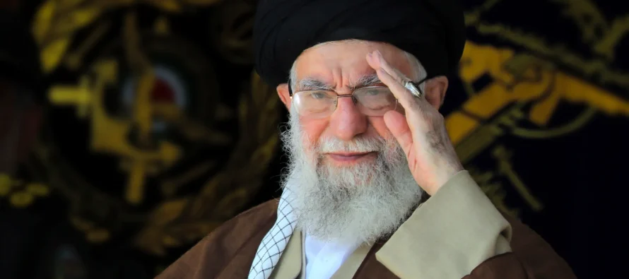 Ali Khamenei eliminohet, dyshime për tradhti në zemër të regjimit
