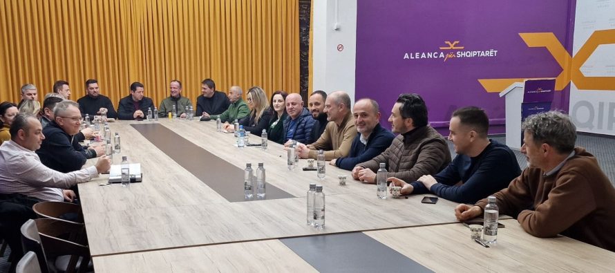 Këshilli për Organizimin e Kongresit të Aleancës për Shqiptarët, nën drejtimin e Valbon Limanit,  mbajti mbledhjen e parë