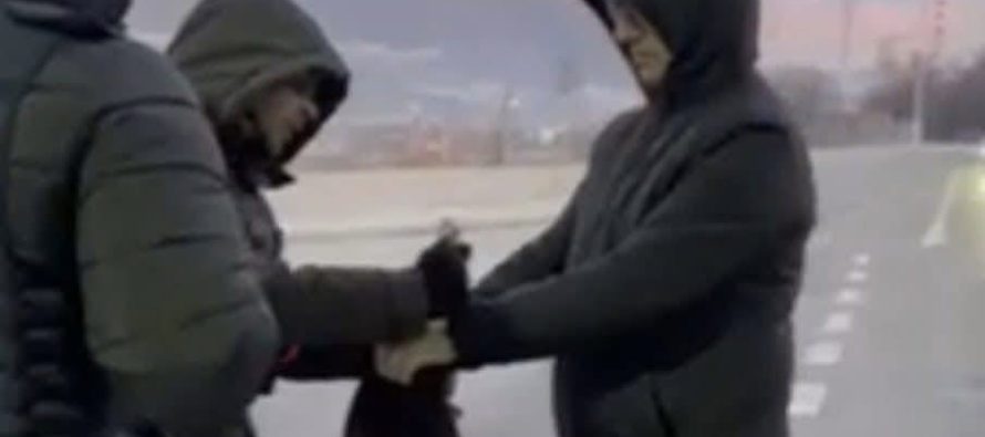 Artan Grubi ndalohet në pikën kufitare Bllacë