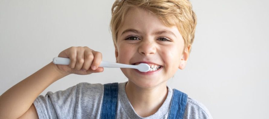 Larja e dhëmbëve mund të ndihmojë në jetëgjatësi, thonë studiuesit