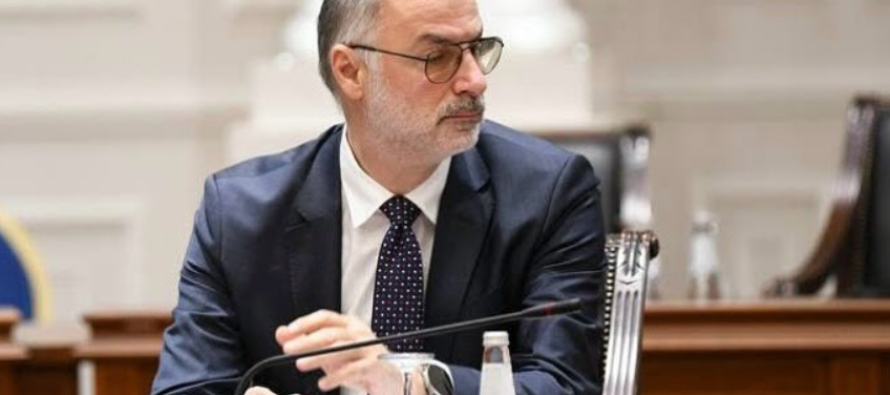 Kush është ky që shfaq urrejtje ndaj shqiptarëve?