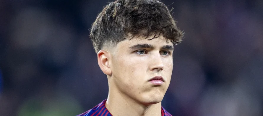 Barcelona beson te Pau Cubarsí: Mbrojtësi 19-vjeçar shihet si kandidat për Topin e Artë