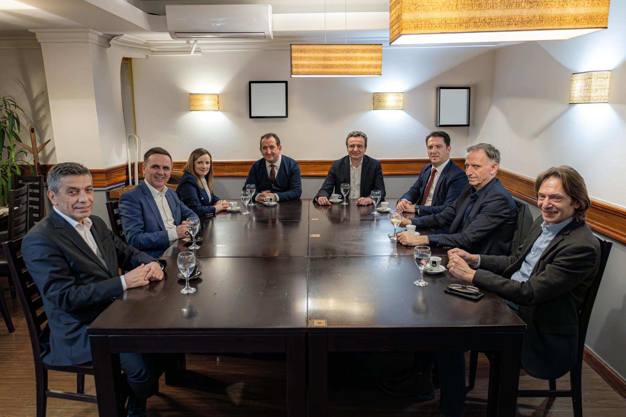 Nga Kumanova te Dollneni – zonat shqiptare pa zë në kryesinë e VLEN-it