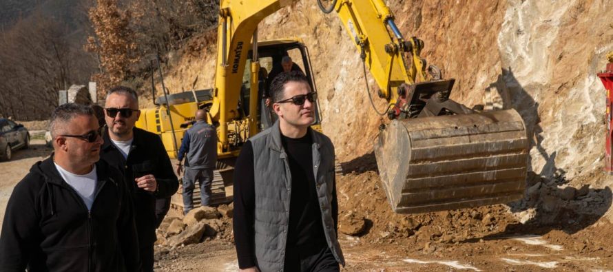 Rruga Merovë-Sallarevë në Zhelinë gati për asfaltim, Blerim Sejdiu viziton terrenin