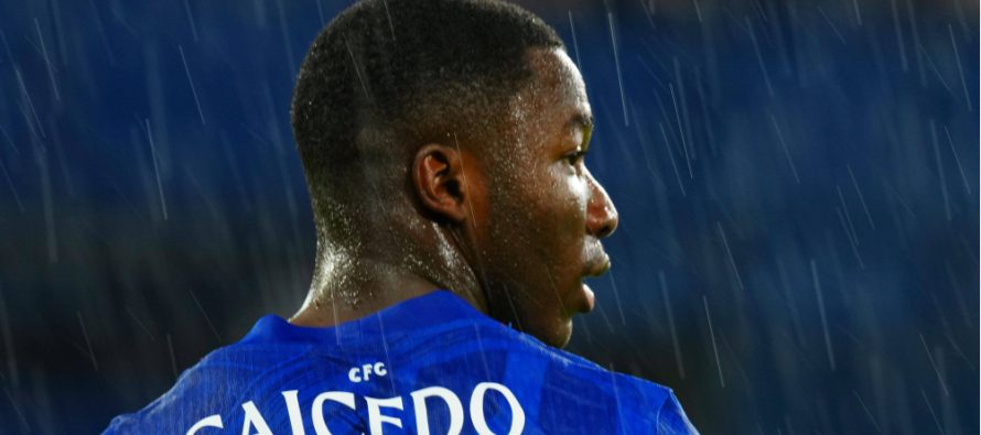 Rosenior vlerëson Caicedo: “Ndër më të mirët në botë”