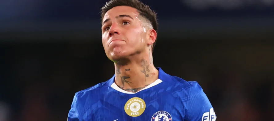 Enzo Fernández i pakënaqur te Chelsea: Alonso tenton ta bindë të qëndrojë