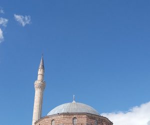 Shkupi feston Fitër Bajramin, manifestimi qendror në Xhaminë Mustafa Pasha