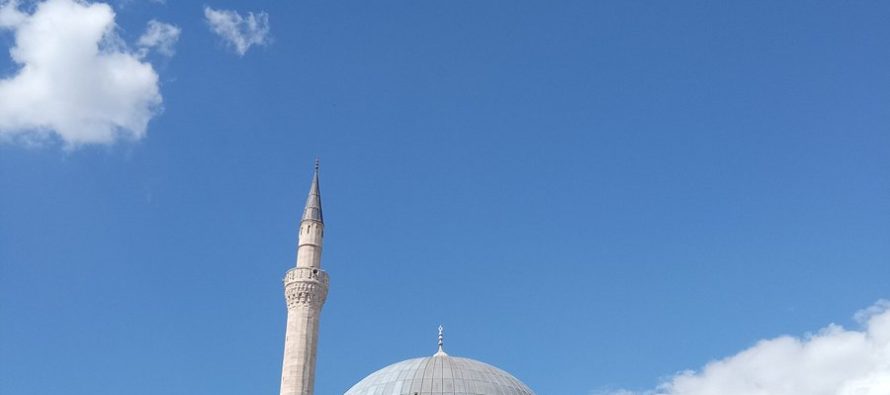 Shkupi feston Fitër Bajramin, manifestimi qendror në Xhaminë Mustafa Pasha