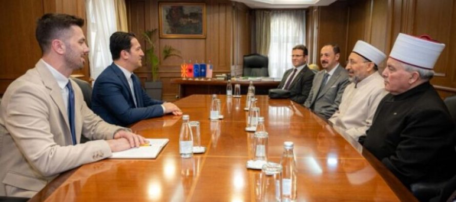 Bekim Sali takon kryetarin e Bashkësisë Fetare Islame të Republikës së Turqisë, Sali Arpagush