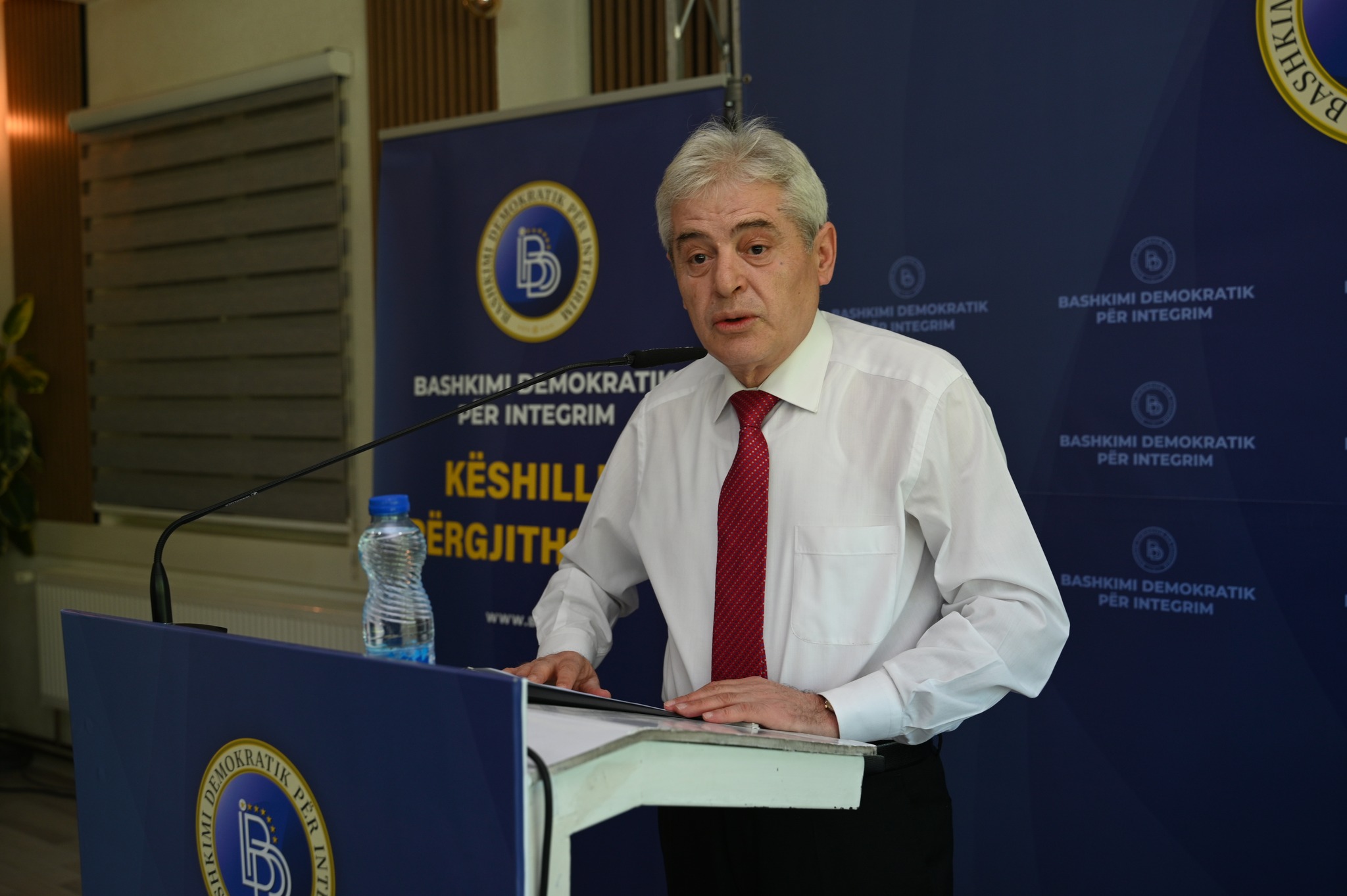 Ahmeti nga Likova  Të respektohet Marrëveshja e Ohrit  ndal presionit politik