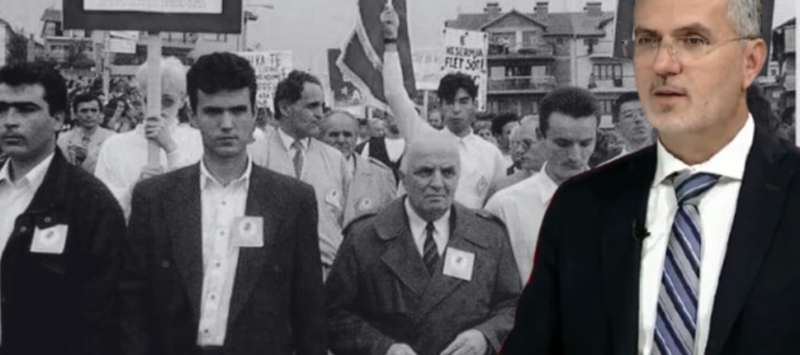 Bujar Dugolli, studenti rebel i viteve ’90 në Kosova, në përkrahje të studentëve shqiptarë në Maqedonia e Veriut