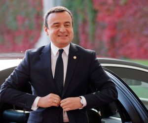 I varfër në deklarim, i sigurt në realitet: paradoksi i Kurtit