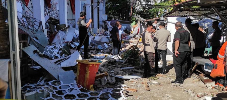 Evakuime dhe panik pas tërmetit 7.4 ballë në Indonezi