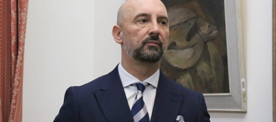 Saveski thirrje për ruajtjen e integritetit profesional pas largimit të Ristovskës