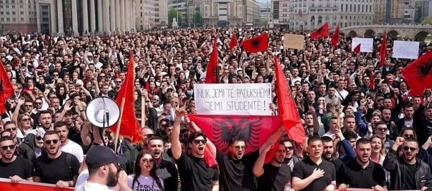 Protesta studentore merr dimension të ri: në fokus gjuha shqipe në çdo institucion