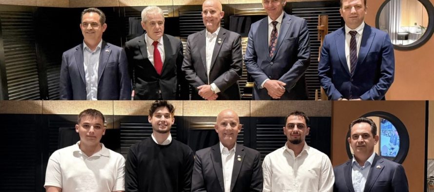 Kongresmeni amerikan Keith Self takon në Prishtine opozitën shqiptare dhe studentët