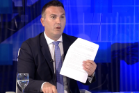 Arbër Ademi publikon referatin 75-faqësh: Ishte gati shfuqizimi i Ligjit për gjuhën shqipe
