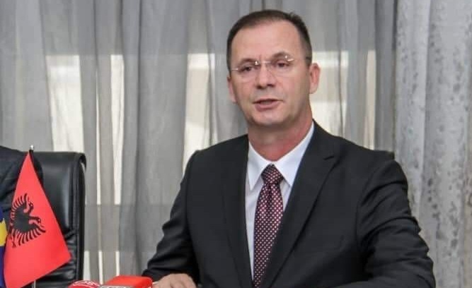 Ismet Sylejmani   Kur preket gjuha shqipe  preket vetë dinjiteti i kombit 