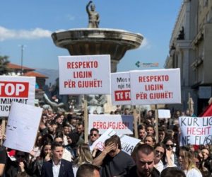 Pas Tiranës, protestë në mbështetje të studentëve shqiptarë në Shkup organizohet edhe në Prishtinë