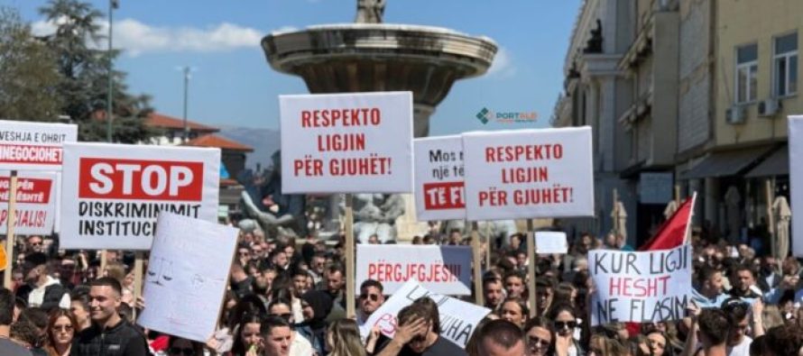 “Një zë për shqipen” – studentët shqiptarë rikthehen sot në protestë në Shkup