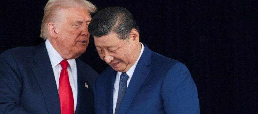 Trump mbërrin në Pekin – nis takimi i rëndësishëm me Xi Jinping mbi tregtinë dhe sigurinë globale