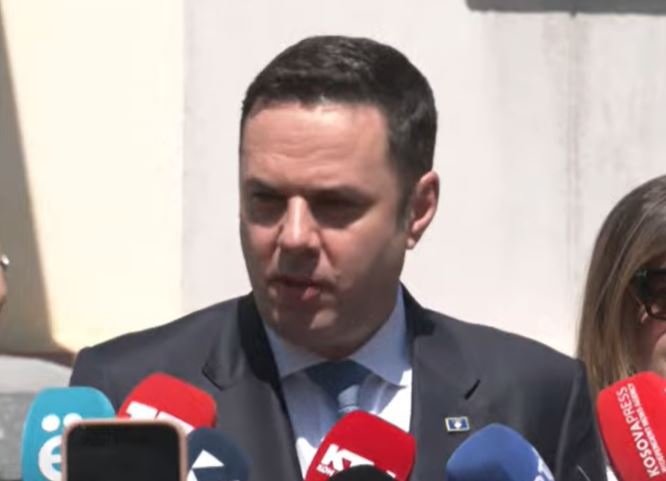 Lumir Abdixhiku pas votimit  Kosova po zhvillon zgjedhje demokratike dhe të rregullta