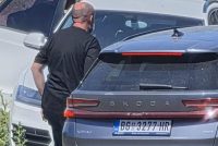 Targa serbe në Zvërnec, mbërrijnë mbështetës nga Beogradi mes tensioneve dhe protestave