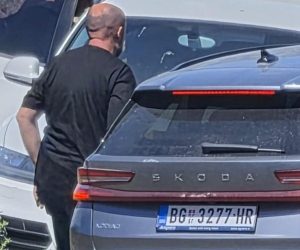 Targa serbe në Zvërnec, mbërrijnë mbështetës nga Beogradi mes tensioneve dhe protestave