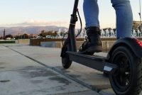 Trotinetët elektrikë po shtohen, bashkë me ta edhe përgjegjësitë