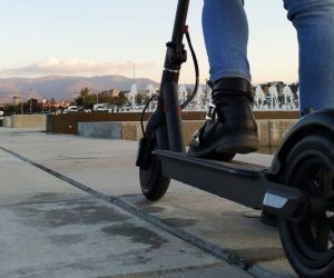 Trotinetët elektrikë po shtohen, bashkë me ta edhe përgjegjësitë