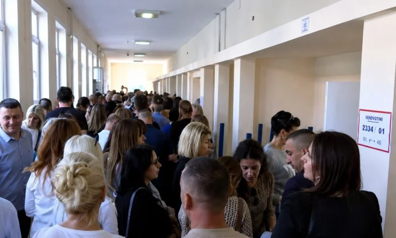 Kosova voton   Serbët votojnë në mënyrë të ogranizuar në veri