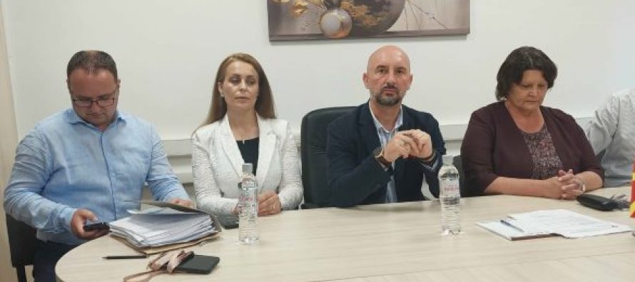 Prokuroria kërkon paraburgim për tre të dyshuarit, hetimi për ujin në Gostivar mund të zgjerohet